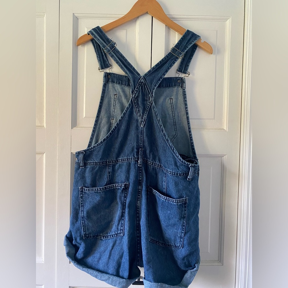 FREE PEOPLE • WE THE FREE •Denim ziggy Shortalls• SIZE Medium - Picture 6 of 7